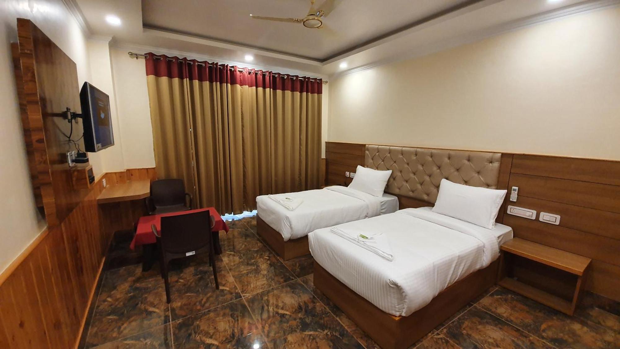 Nomadic Inn Dharamshala Exterior foto